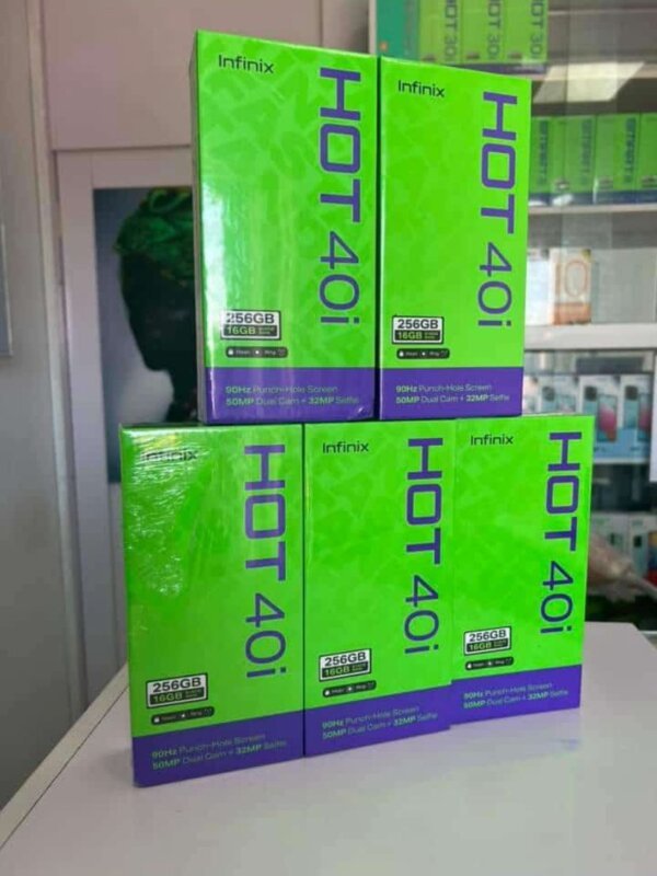 Infinix hot 40i 4+128gb,8+128gb