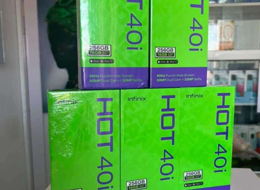 Infinix hot 40i Infinix hot 40i 4+128gb,8+128gb