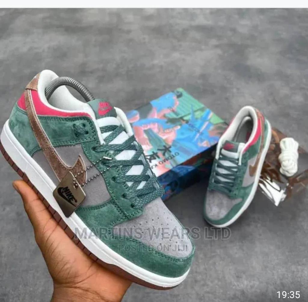 Nike SB Dunk.