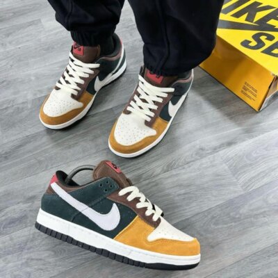 Nike SB Dunk.