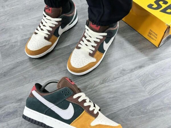 Nike SB Dunk.