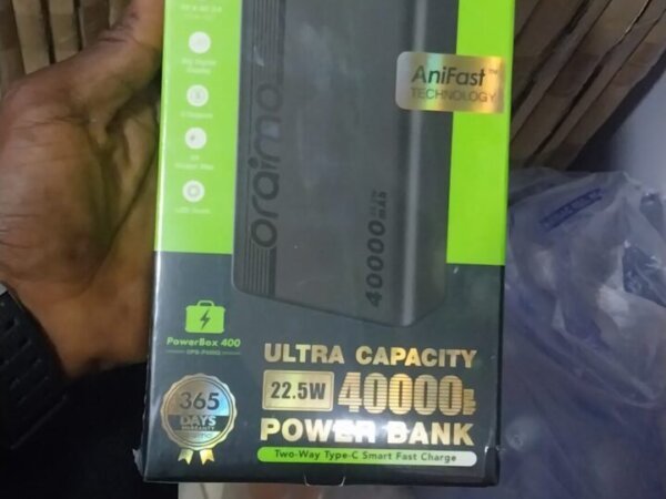Oraimo 40,000mAh powerbox P400Q(148Wh)