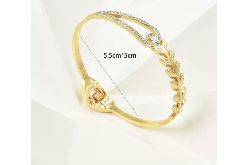 Women’s jewelry