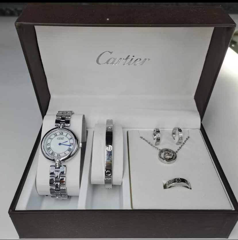 Women’s jewelry