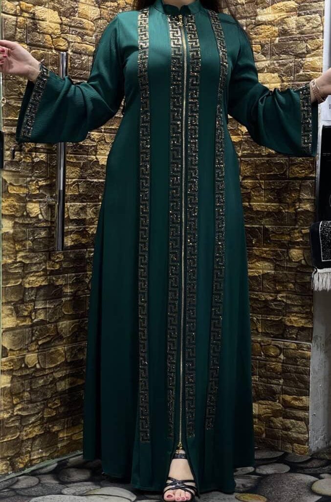 Dubai abaya