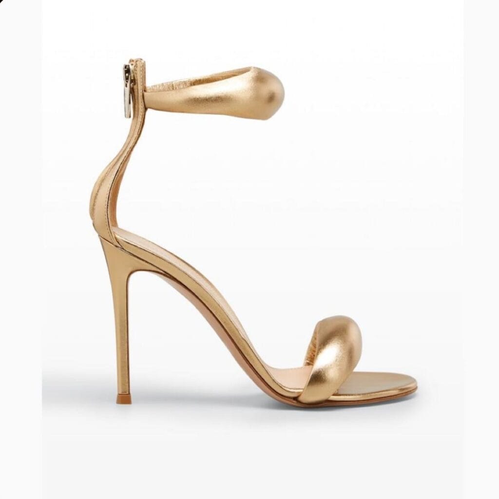 Gianvito Rossi Gold Luxury heel