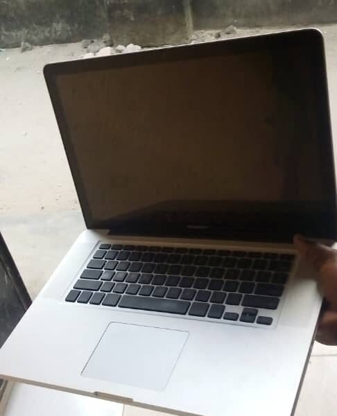 Apple MacBook pro 2010