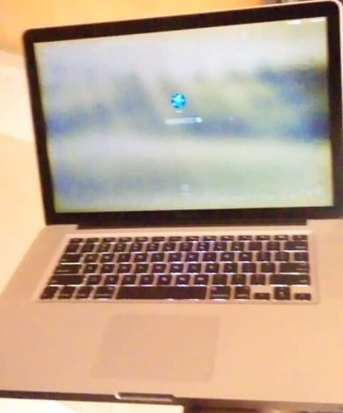 Apple MacBook pro 2010