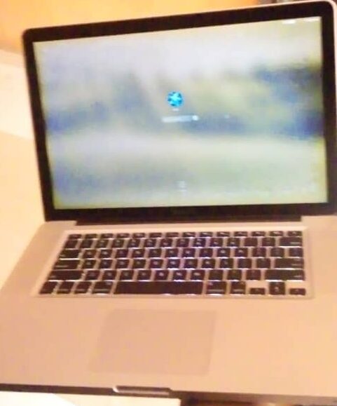 Apple MacBook pro 2010