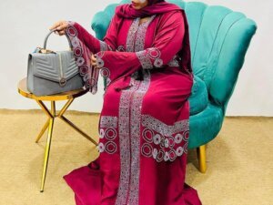 Dubai abaya
