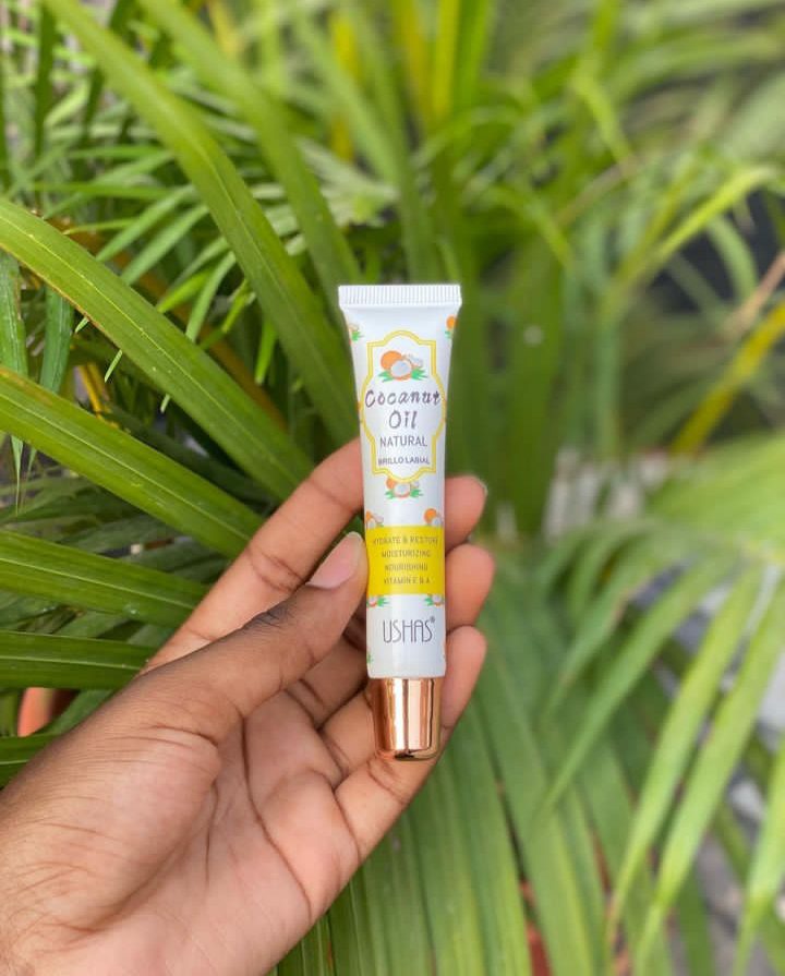 Lip oil and lip gloss