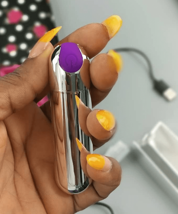 Rechargeable bullet vibrator