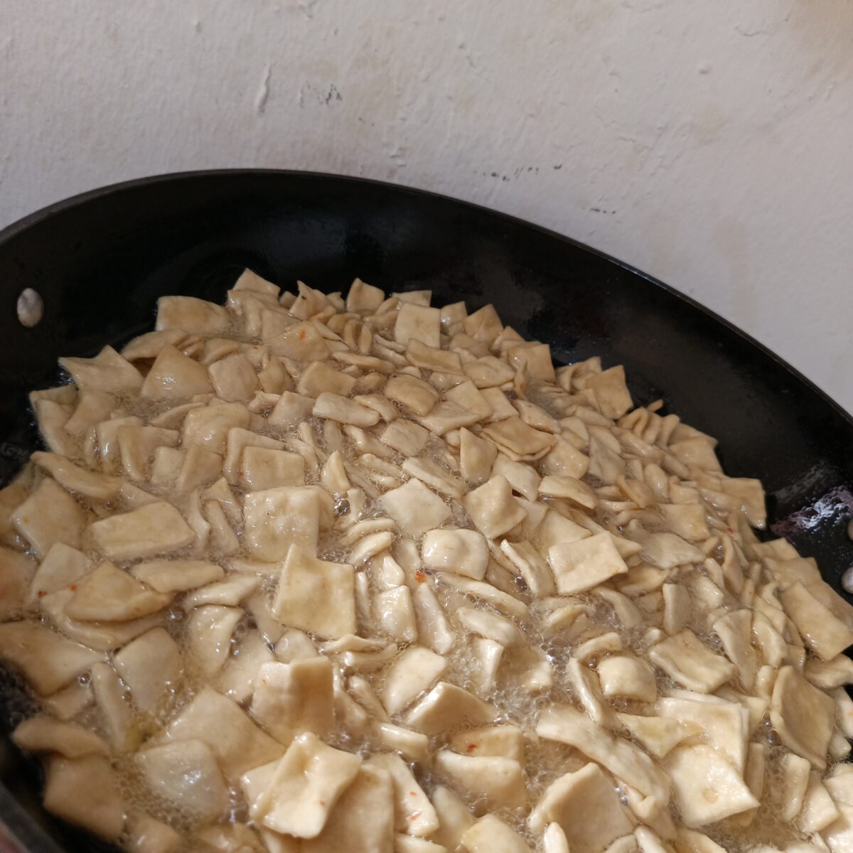 Milky chinchin flakes