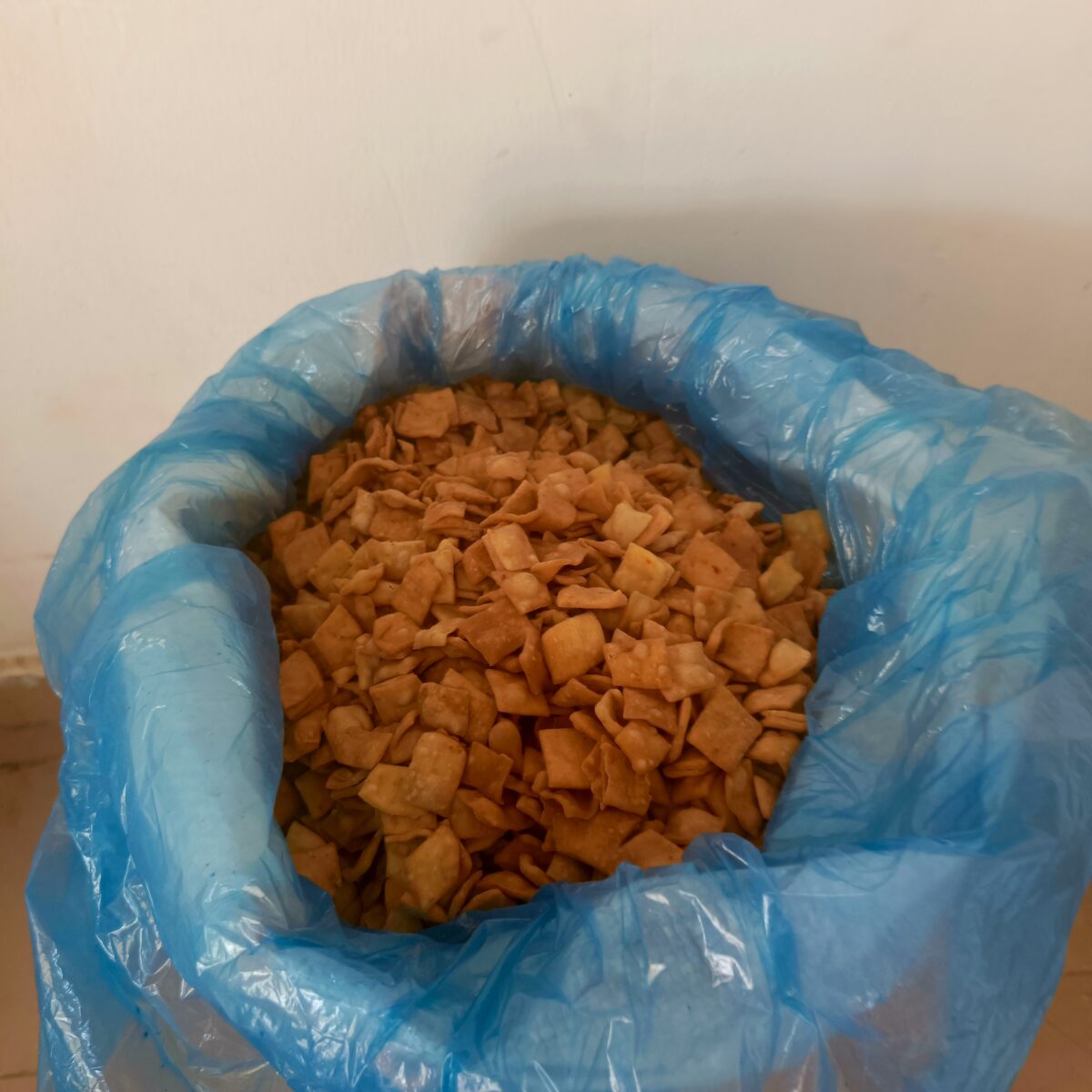 Milky chinchin flakes