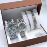 Couples set watch