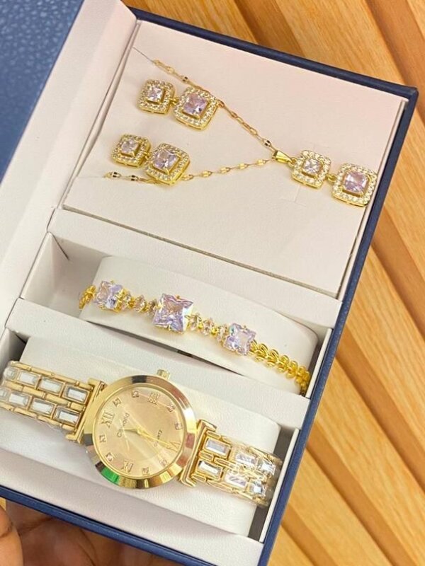 Female jewelry set
