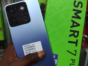 Infinix smart7plus 3+64gb