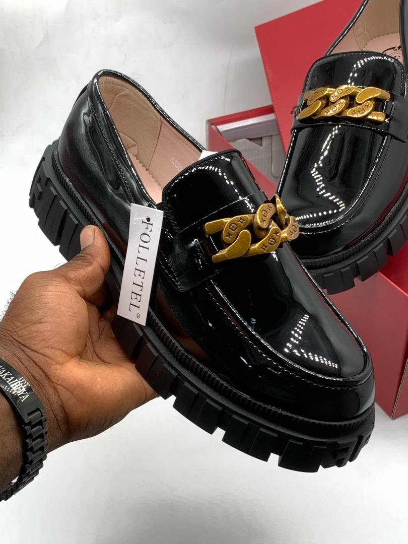Men’s shoes