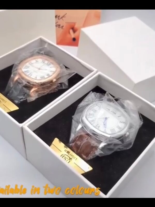 Quartz lighter watch