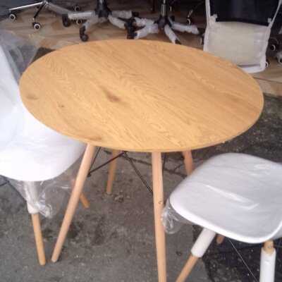 Restaurant table