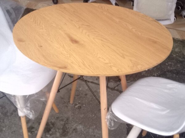 Restaurant table