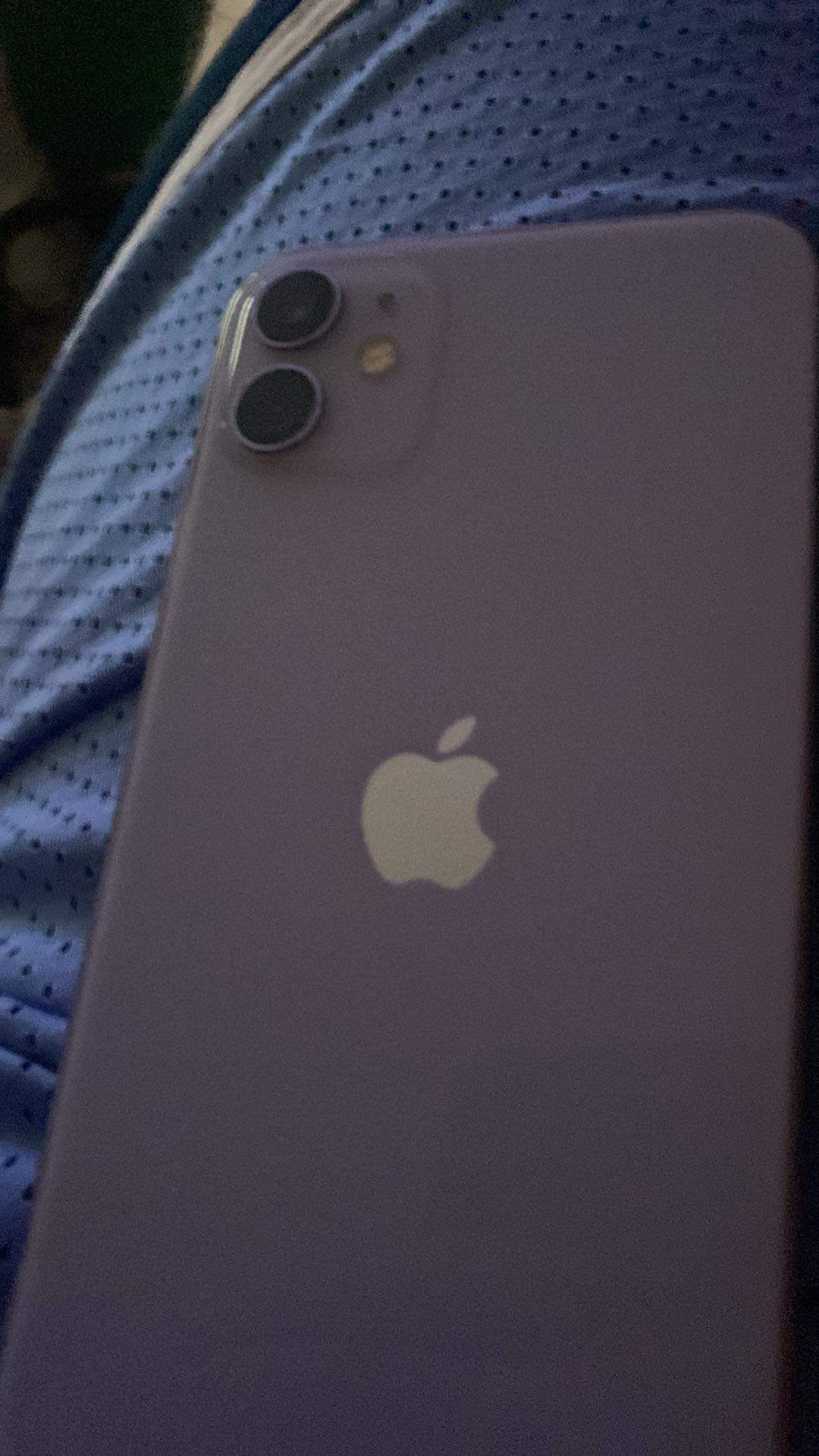 iPhone 11