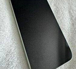 IPhone 12 Green.
