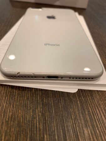 iPhone 8
