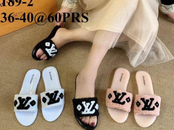 Jelly slippers