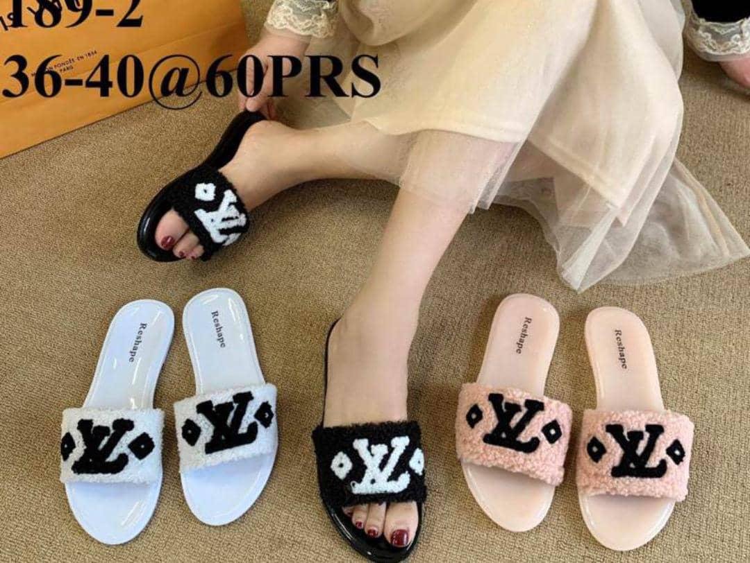Jelly slippers