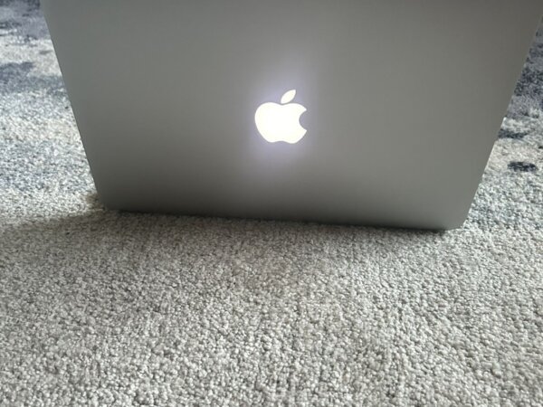 MacBook Pro 13 Inch Retina
