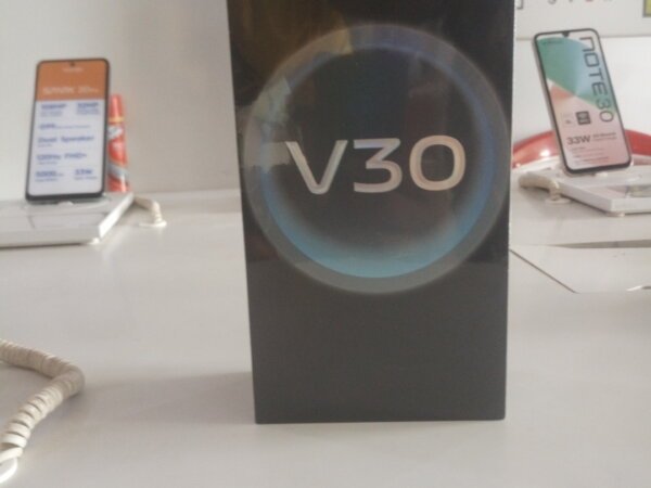 Vivo V30 5g