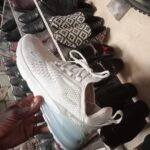 Shoe