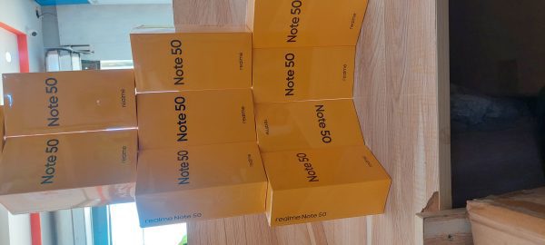 4/128GB/ 6/128GB Realme note50