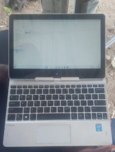 256GB Ssd/4GB Ram Hp Revolver