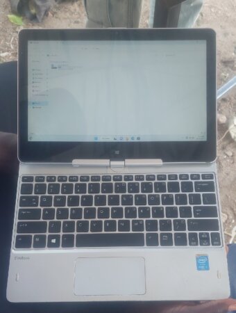 256GB Ssd/4GB Ram Hp Revolver