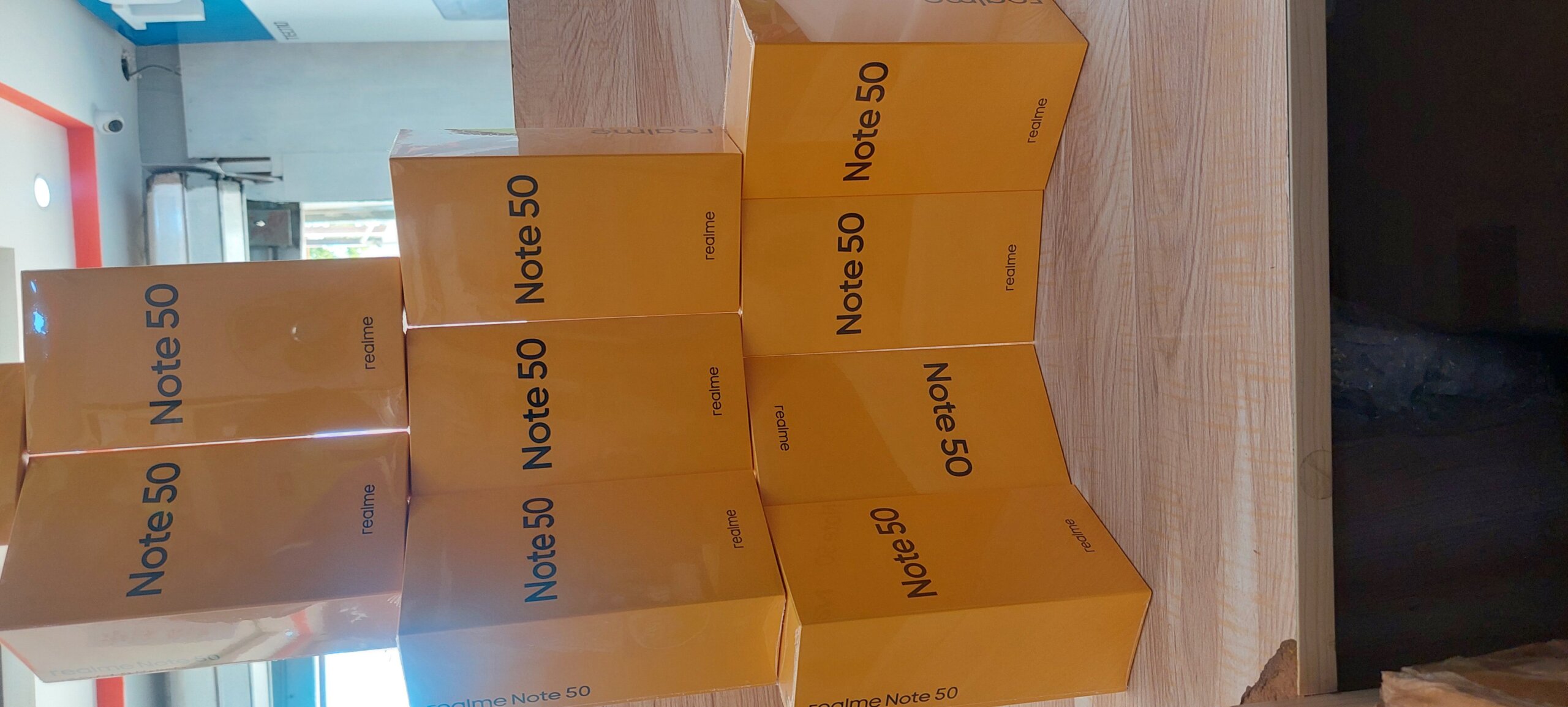 4/128gb/ 6/128gb realme note50