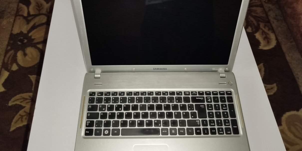 Samsung laptop Samsung laptop