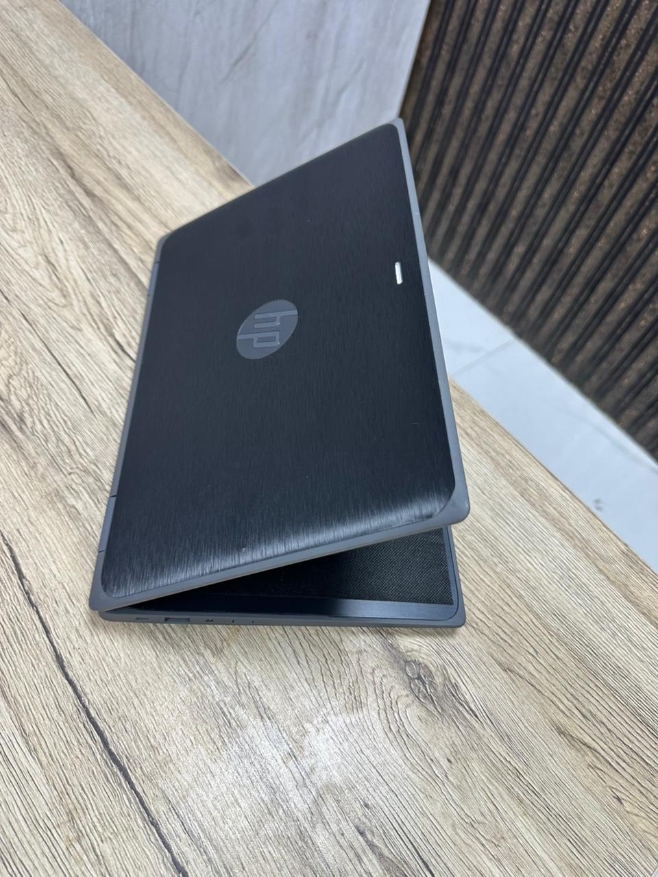 HP 14 G5 Chromebook Intel Celeron/ 128GB SSD/4GB Ram