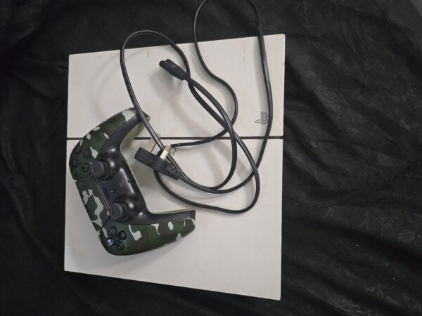 PS4