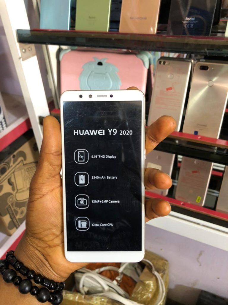 Huawei Y9 2020 – Powerful Performance, Stunning Design