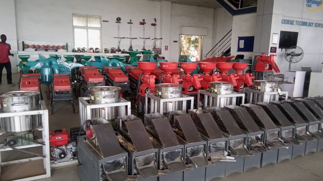 Brand new chinige agricultural processing equipment: mills, grinders, rice hullers & more!