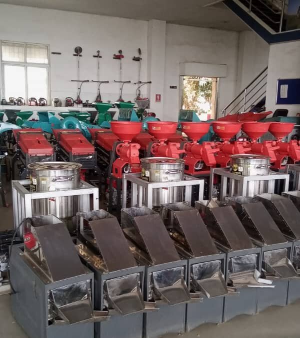 Brand New CHINIGE Agricultural Processing Equipment: Mills, Grinders, Rice Hullers & More!