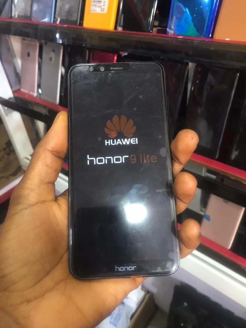 Honor 9 Lite Smartphone