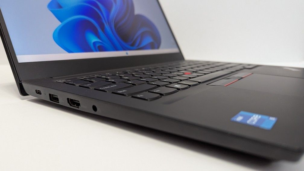 Lenovo ThinkPad E14 laptop, comes with a 2.11GHz i5-1135G7 CPU, 8GB of DDR4 RAM, a 256GB