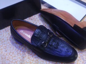 Black cooperate shoe