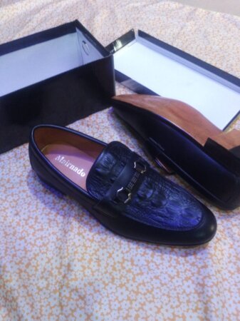 Black cooperate shoe Black cooperate shoe