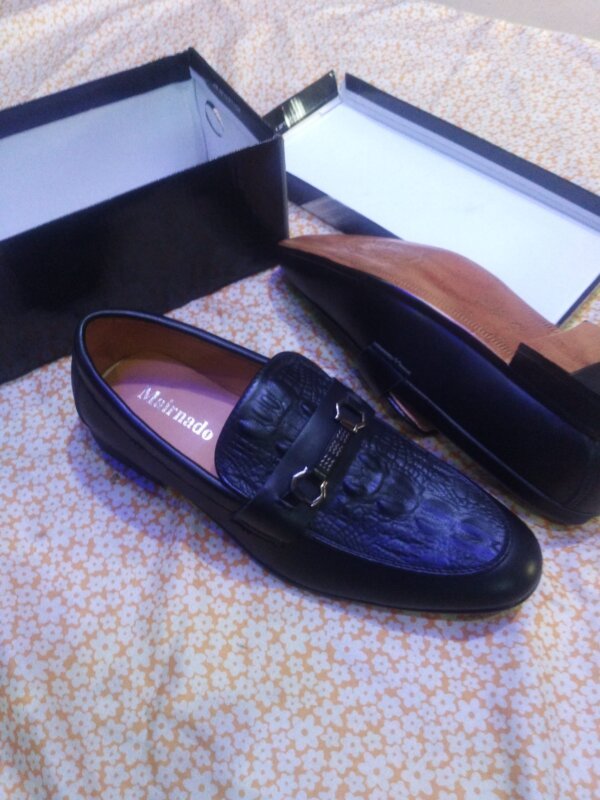 Black cooperate shoe
