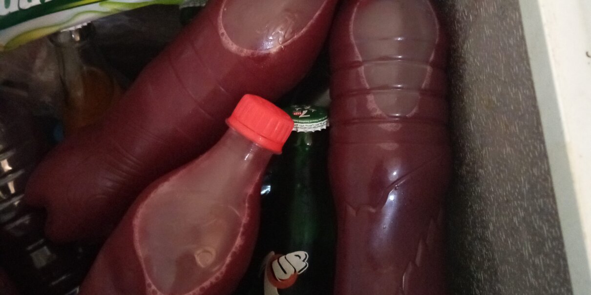Fruity chilled zobo Fruity chilled zobo drink