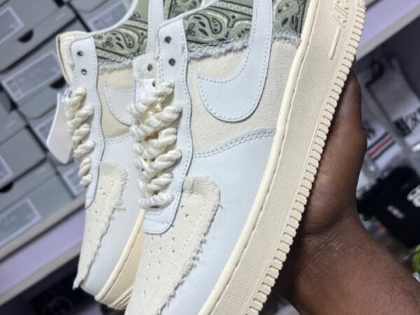 Nike shoe